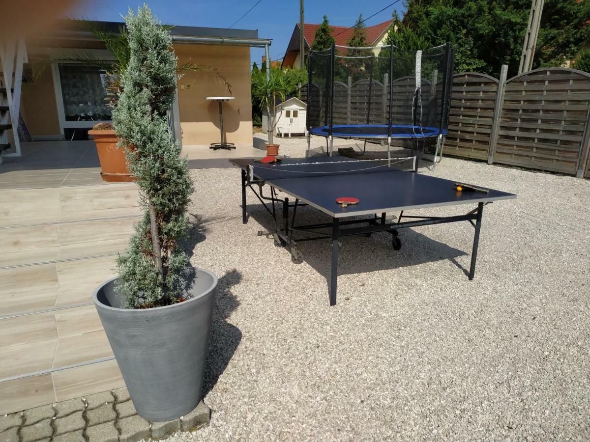 Orient Relax Garden Apartment Keszthely Exterior photo